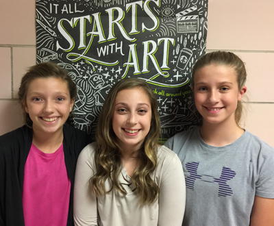 (l-r) Kendall Phillips, Grace Shepard and Zoey Shepard.