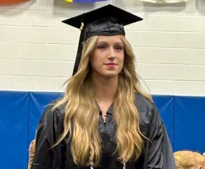 Senior Earns Associates Degree