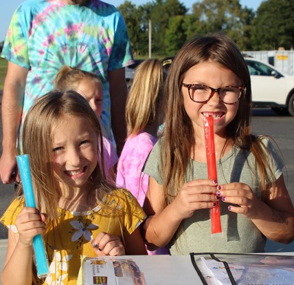 students with freeze pops